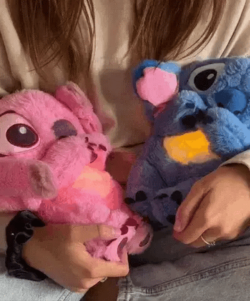 Din nya favorit vid lĂ€ggdags â en lugnande kram frĂ„n Stitch